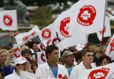 
	Bugetarii se revolta! Contestati recalcularea salariilor, recomanda sindicatele
