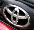 Toyota a "bagat sub pres" o ancheta privind problemele la acceleratie 