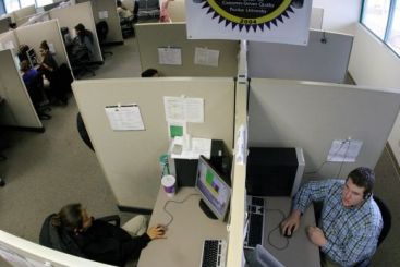 Operatorii call center care difuzeaza mesaje publicitare au fost amendati de Protectia Consumatorilor