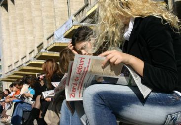 Iti cauti un job pe internet? Vezi AICI ce sanse mai ai sa te angajezi! 