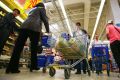 
	Romanii se duc mai rar la Carrefour! Vanzari cu aproape 6% mai mici!
