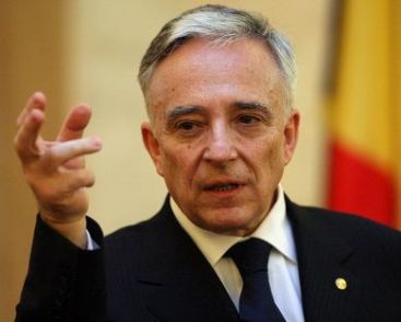 Isarescu: Majorarea taxelor ar inrautati situatia economiei