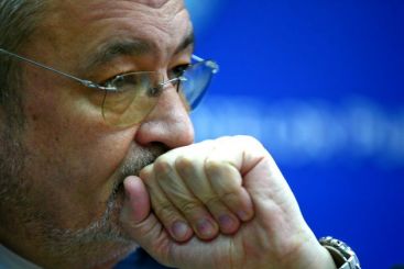 Vladescu ar putea fi inlocuit de Calin Georgescu, un tehnocrat fara studii economice!