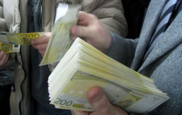
	Nostalgia trecutului! Aproape 40% din romani traiesc mai rau decat pe vremea lui Ceausescu!
