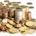 
	Peste 60% dintre romani raman tot timpul fara bani pana la salariu
