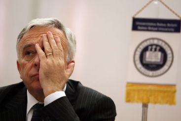 
	Isarescu: Este in interesul Romaniei sa intarzie trecerea la zona euro
