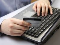 
	Aproape 10% din utilizatorii de internet fac tranzactii bancare online!
