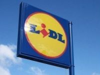 
	Cum au atras angajatii romani retaileri ca H&M si LIDL? Accepta salarii mai mici cu 30% fata de 2007!
