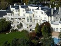 
	Palatul cu 123 de camere sau casa dedicata papusii Barbie. Cat costa extravagantele bogatilor in materie de imobiliare
