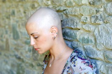 Producatorii de medicamente "pariaza" pe cancer sute de miliarde de dolari. Vezi DE CE
