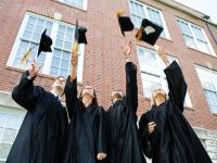 
	Diplomele de 3,6 milioane de dolari. Cat castiga absolventii de MBA
