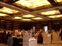 
	REPORTAJ: De ce vin italienii la noi sa vanda <span class=