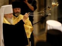 
	Salvarea vine de la Dumnezeu. Romanii au cea mai mare incredere in biserica, la nivel mondial
