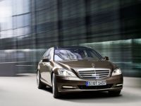 
	Mercedes-Benz Romania: Vanzarile de masini premium vor creste in acest an cu 10-15%
