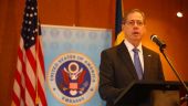 
	Ambasadorul SUA: Companiile americane nu investesc in Romania din cauza ca li se cere mita
