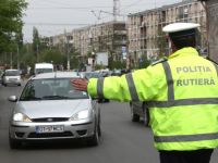 
	Politia strange bani pentru sosele. Din 600.000 de amenzi se pot construi 10 km de drum national
