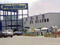 
	Directorul Praktiker a demisionat. Actiunile retailerului german de bricolaj au crescut cu 9% dupa anunt
