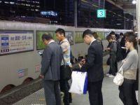 
	Clasa de mijloc din Japonia, amenintata cu disparitia. Cine ii ia locul
