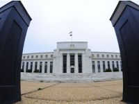 
	Rezerva Federala a SUA pompeaza inca 400 miliarde de dolari in economie VIDEO
