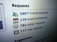 
	Big Brother pe retelele de socializare. Fed vrea sa monitorizeze discutiile de pe Facebook si Twitter
