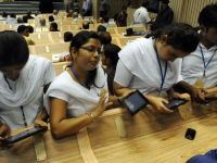 
	Indienii lanseaza cea mai ieftina tableta, la doar 14% din valoarea unui iPad
