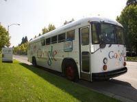 
	Autobuzul Google strabate lumea. Cum te invata compania sa navighezi pe internet FOTO
