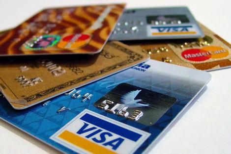 Vicepresedintele eMAG: Doar 5% din cumparaturi sunt achitate cu cardul bancar