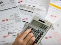 
	Ironic: grecii sunt mai increzatori in economie decat romanii
