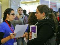 
	IT-stii merg la targurile de joburi pentru ca proiectele la care lucreaza au devenit plictisitoare
