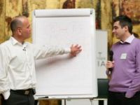 
	"O investitie serioasa nu garanteaza succesul unei afaceri". Antreprenorul britanic care ii invata pe managerii romani cum sa isi creasca businessul
