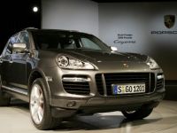 
	Romania, pe drumul spre Grecia la evaziune fiscala? 200.000 de romani au masini de peste 20.000 de euro, dar numai 40.000 castiga anual peste aceasta suma
