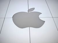 
	Alianta care revolutioneaza telefoanele si tabletele viitorului. Cu cine va colabora Apple pentru noile modele iPad si iPhone
