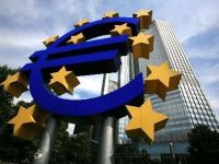 
	Financial Times: "Zona euro mai are de trait 10 zile. Cel mult". Care sunt cei trei colaci de salvare
