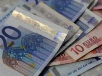 
	Prognoze din ce in ce mai pesimiste. UE intra in recesiune in 2012, iar Romania va inregistra o crestere de 0,5%

