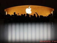 
	Se fac pariurile: cote de 20:1 pe anuntarea iPhone 5, 40:1 pe consola Apple de jocuri

