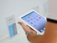 
	Planurile celei mai secretoase companii din lume, deconspirate: "iPad 3 va avea conexiune din urmatoarea generatie". Primul produs inovator dupa moartea lui Jobs
