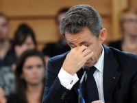 
	Dupa ce si-a pierdut un "A" din putere, Sarkozy promite noi reforme: "Trebuie sa luptam. Criza poate fi depasita"
