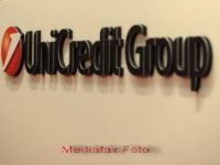 
	UniCredit: Romania va trage bani din acordul preventiv cu FMI, daca finantarea externa va fi scumpa
