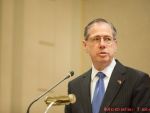 
	Mark Gitenstein, ambasadorul SUA: Prea des profitul companiilor de stat este directionat spre buzunarele unor persoane cu relatii
