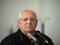 
	Mihail Gorbaciov, ultimul lider al URSS, vrea referendum pentru a pune capat "autocratiei" din Rusia
