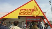 
	Minimax a inchis magazinele si si-a cerut insolventa
