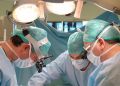 
	Exista si medici care se intorc din strainatate, desi in tara castiga jumatate din ce primeau afara. Pe ce pariaza in Romania VIDEO
