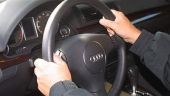 
	Sofatul fara permis baga zazanie in autoritati. Va fi posibil sa conduci masina fara carnet? VIDEO
