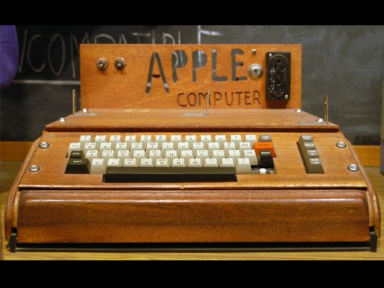 1976 - Apple I