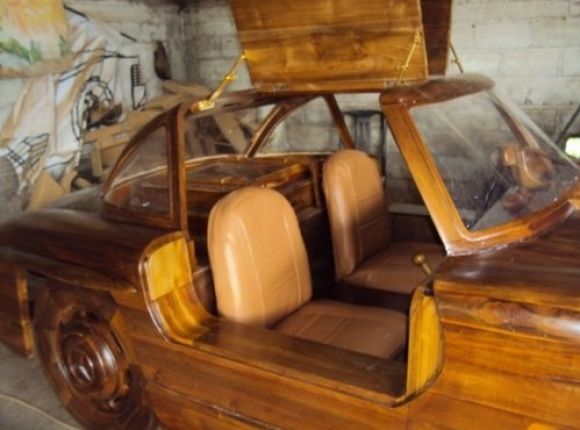 Cel mai frumos Mercedes din istorie a ajuns să coste mai puțin decît cea mai ieftină Dacie