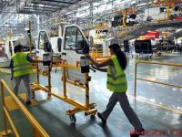 
	Nemtii au investit 12 mil. euro intr-o fabrica la Craiova, unde se vor produce piesele pentru Ford B-Max. Se fac angajari
