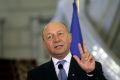 
	Presedintele Basescu: "Cele 5 miliarde euro sunt rezerva intangibila. Marirea de salarii se poate face prin deficit" VIDEO
