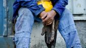 
	Cifrele negre ale economiei gri: 1 din 3 salariati din Romania munceste la negru. Evaziunea a depasit 10% din PIB in 2010
