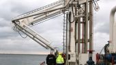 
	Rompetrol Rafinare, afaceri de 1,1 miliarde dolari in trimestrul I, in urcare cu 2%. Contributia la bugetul de stat: 240 milioane dolari&nbsp;

