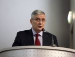 Fostul ministru de Finante Daniel Daianu a fost numit consilier de stat pe probleme economice al premierului